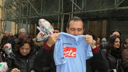 De Magistris "apre" sul San Paolo: "Se c'è l'offerta valida"