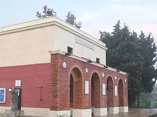 Stazione di Canne della Battaglia (Wikipedia)