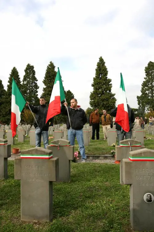 Sala chiede agenti al cimitero contro il raduno al Campo X