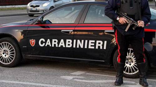 Livorno, spinge la ragazza giù dal parapetto dopo un litigio: arrestato 17enne