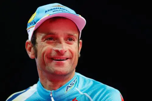 I campioni del ciclismo ricordano Scarponi