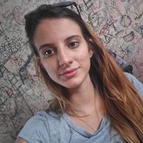 Cuba, critica il regime con pseudonimo "Oriana": espulsa studentessa ribelle