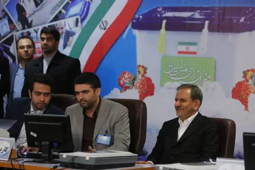 Iran, avanzano i candidati conservatori