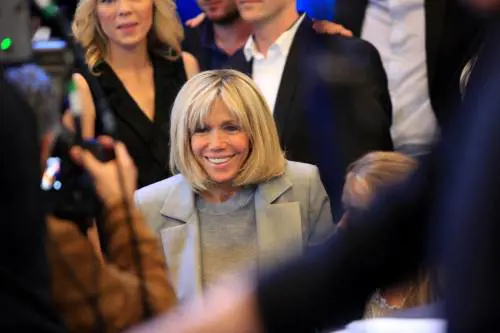 Senza la prof Brigitte non ci sarebbe Macron