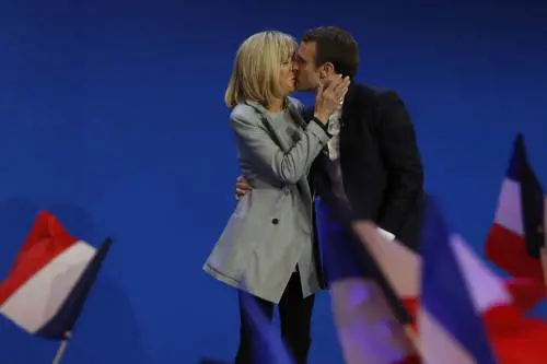 Contrordine: amare la prof non è un B-movie ma una fiaba