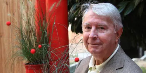 "Oggi viviamo più vite. Per conservare la nostra identità ci vuole coraggio"