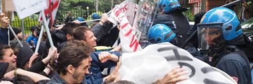 Allarme contestatori greci al G7 di Bari