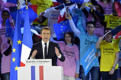 Francia, "La Croix" invita i cattolici a votare Macron
