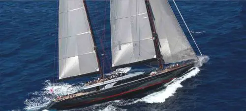 Viareggio, il salone nautico anima la Versilia: design, arte, moda e cucina stellata