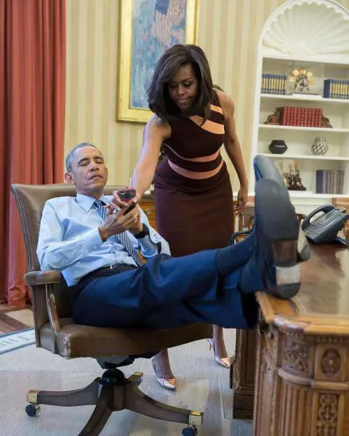 Un'inchiesta imbarazza Obama: coca, tradimenti e amicizia gay