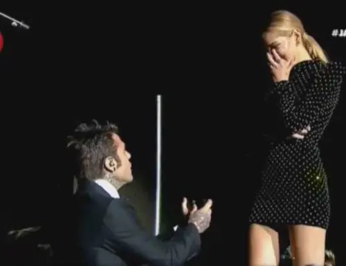 "Chiara, mi sposi?!" L'amore social di Fedez