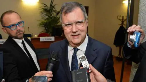 Consob, Vegas stronca il bail-in: "Così non va"