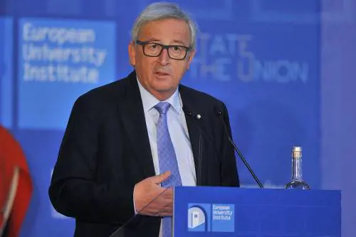 L'Ue adesso "processa" l'Italia. Torna l'incubo aumento Iva