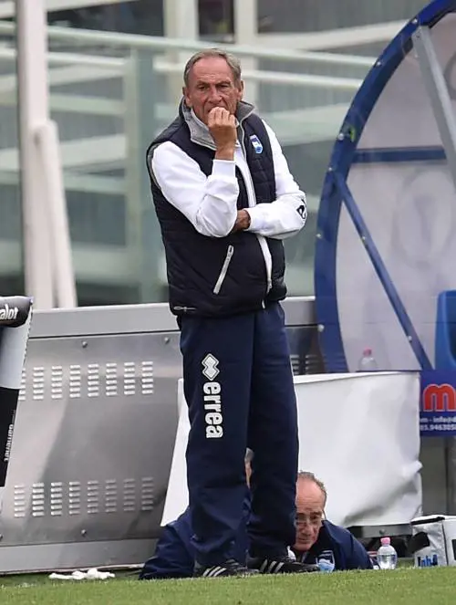 Zdenek il muto che parla col cianuro Fuggiasco da Praga, icona a Zemanlandia