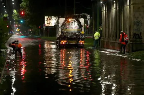 Milano, esonda il Seveso per la forte pioggia