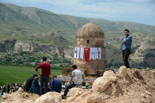 Turchia, il santuario trasloca per fare posto alla diga