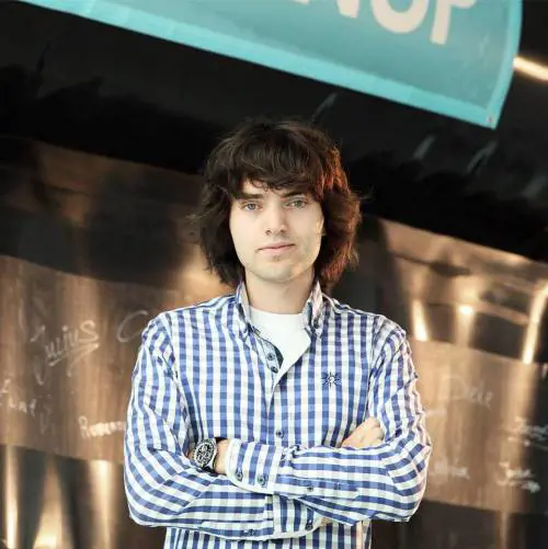 A 22 anni, Boyan Slat è pronto a ripulire l'isola di plastica nel Pacifico