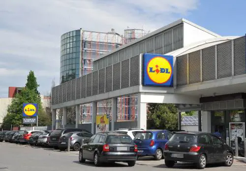 Rifiuta di fare elemosina, aggredita da mendicante nel Chietino