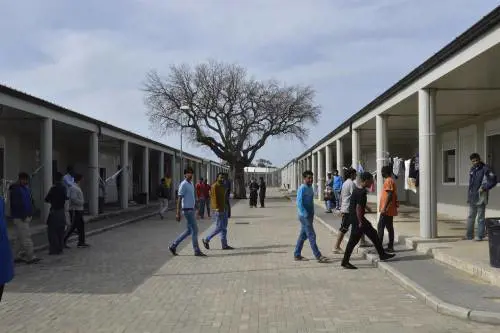 "Al Cara di Mineo le immigrate hanno paura di essere stuprate"