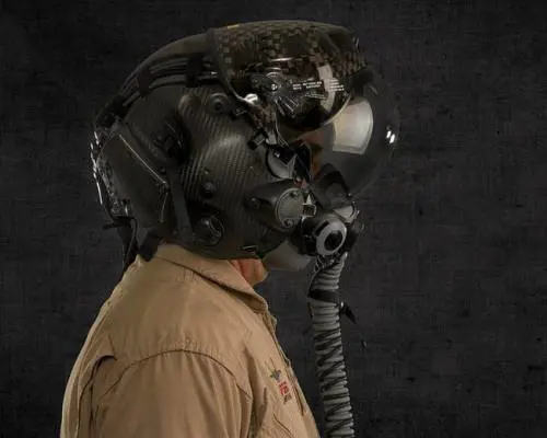 F-35, problemi di visualizzazione per il casco da 400 mila dollari