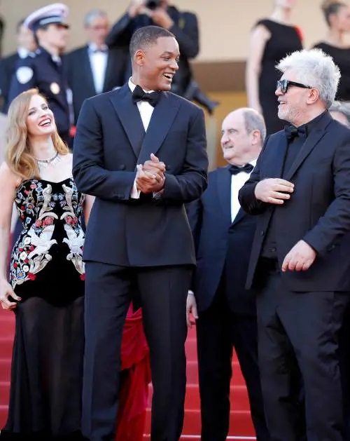 Almodóvar: "Niente premi a Netflix" Giuria nel caos