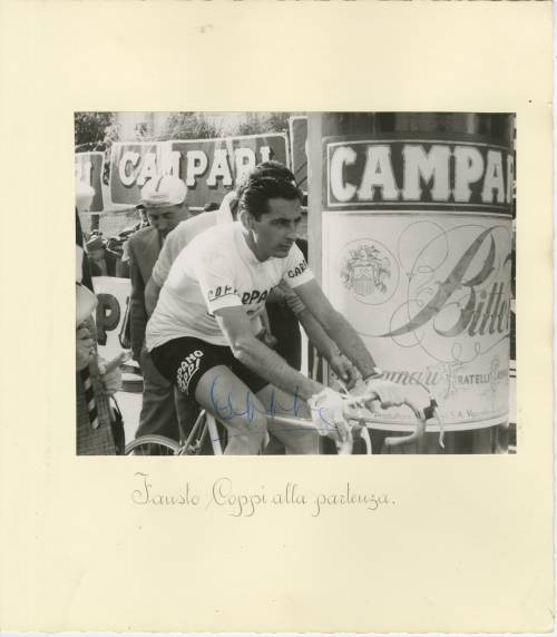 In un "bitter" 100 anni di Giro viaggio tra sport, arte e design