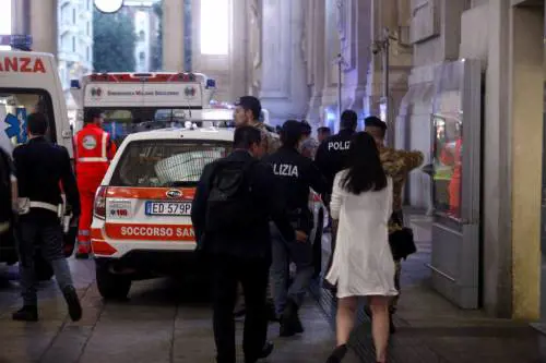 Milano, i soccorsi dopo l'aggressione in centrale