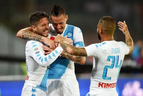Il Napoli non molla la Roma: Fiorentina al tappeto 