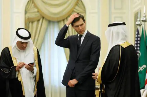 Kushner perde l'accesso a informazioni top secret