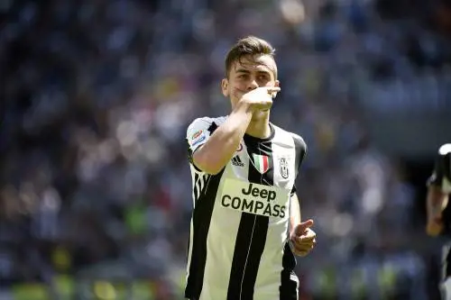 La 10 della Juventus? Un inno alla Joya  o questione di Fede