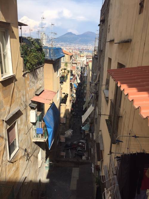 Tra i Quartieri spagnoli di Napoli