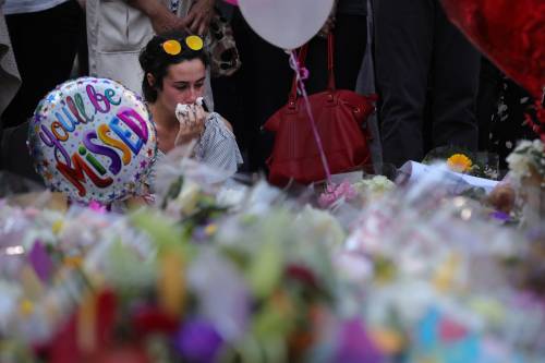 Manchester, condannato falso eroe: derubò vittime dell'attacco