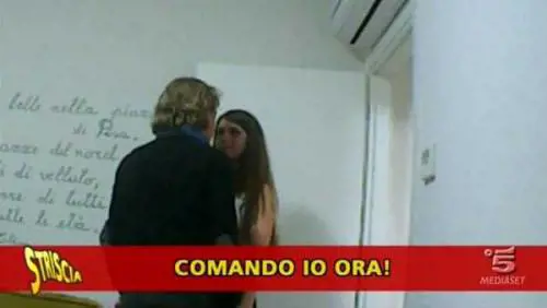 Miss Mondo Toscana, sesso in cambio della vittoria. "Striscia la Notizia" smaschera l'organizzatore