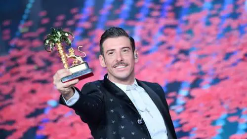 Gabbani risponde ad Agnelli: "Non lo convinto? Ditemi un suo pezzo"