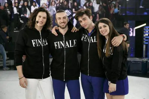 Altro che "Amici", la finale è ad alta tensione