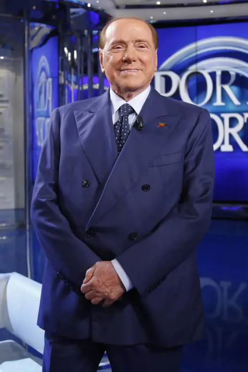 Berlusconi si prepara: elezioni più vicine con l'ok al tedeschellum