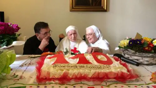 Addio a Suor Candida,  una vita lunga dieci Papi