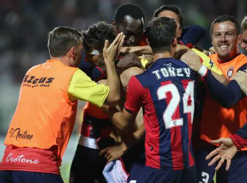 Il Crotone fa festa e resta in Serie A: in Serie B ci va l'Empoli