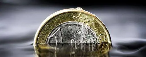 Vacanze, il "trucco" della moneta in frigo 