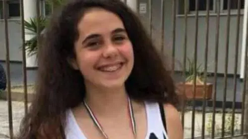Siracusa, scomparsa una 13enne: "Dai genitori biologici"
