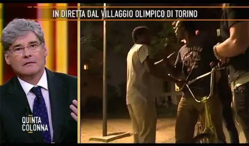 Quinta colonna, giornalista aggredita da un gruppo di immigrati