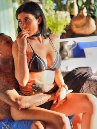 La piccola di casa Kardashian esagera con Photoshop: il risultato è terribile