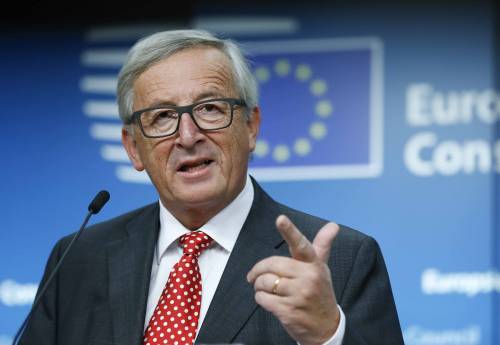 Juncker si congratula con Conte: "L'Italia svolgerà un ruolo importante"