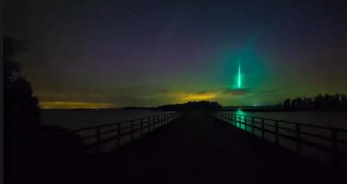 La meteora-bolide diventa virale sul web