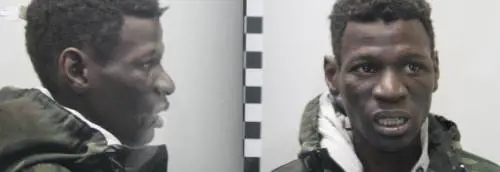 Immigrato si apposta, aspetta le donne e le aggredisce col coltello: arrestato