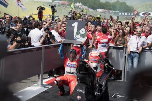 Il triplete corre in moto Dovizioso, Migno e Pasini. È un'Italia da Gran premio