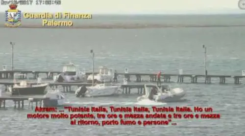 Immigrazione, la rotta dei sospetti jihadisti: in Italia su moderni gommoni