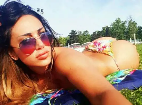 Marika Fruscio, bikini mozzafiato su Twitter
