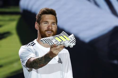 Messi-Barcellona, c'è il rinnovo. La Pulce incorona CR7: "Lui è un fenomeno"
