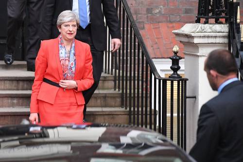 May: "Assicureremo stabilità qualunque cosa accada"